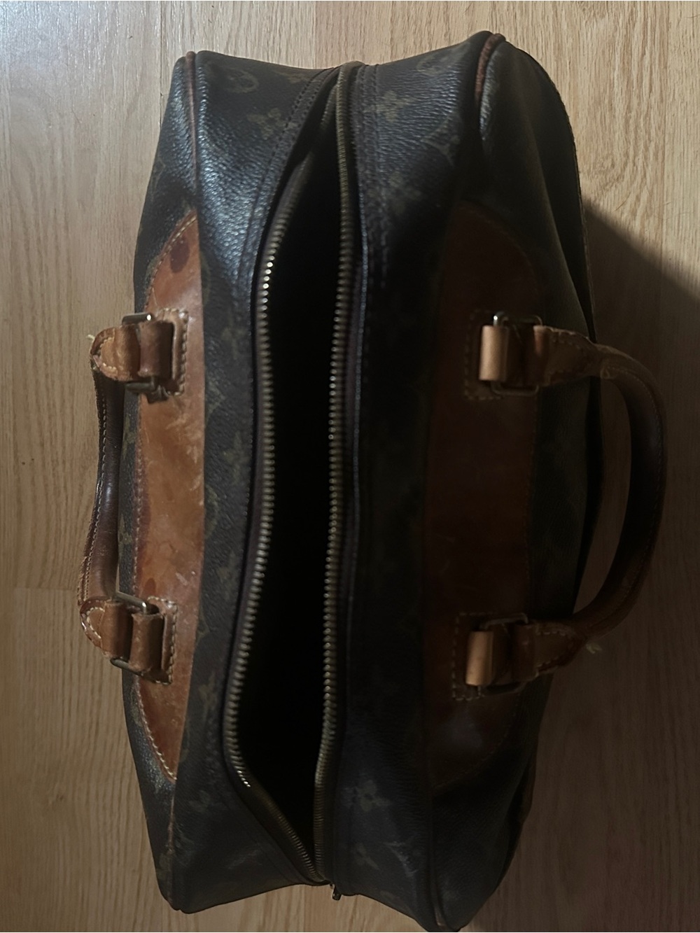 Louis Vuitton Monogram Canvas Men’s Briefcase in Brown - Picture 2 of 5